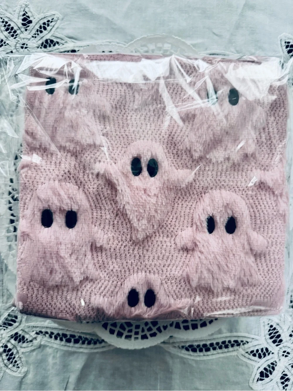 2 Ghost Pattern Chenille Throw Pillow Covers only 18” x 18” NWT.